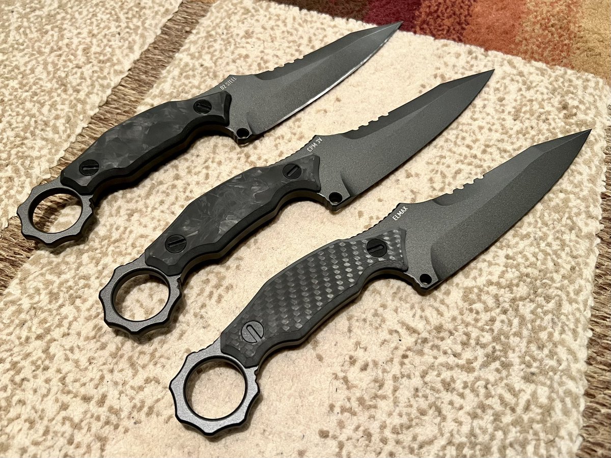 404situation's tweet photo. セラコート仕上げカーボンハンドル
前寄り重心となります

D2モデルは即納
SPG STRIX,  CPM 3V,  ELMAXモデルについては購入者にシースカラーを選択して頂くため、後日配送となります

T-OD終了後、残ったモデルはDMより注文が可能となります

詳細は追って投稿いたします

よろしくお願いします https://t.co/qYm06AW844