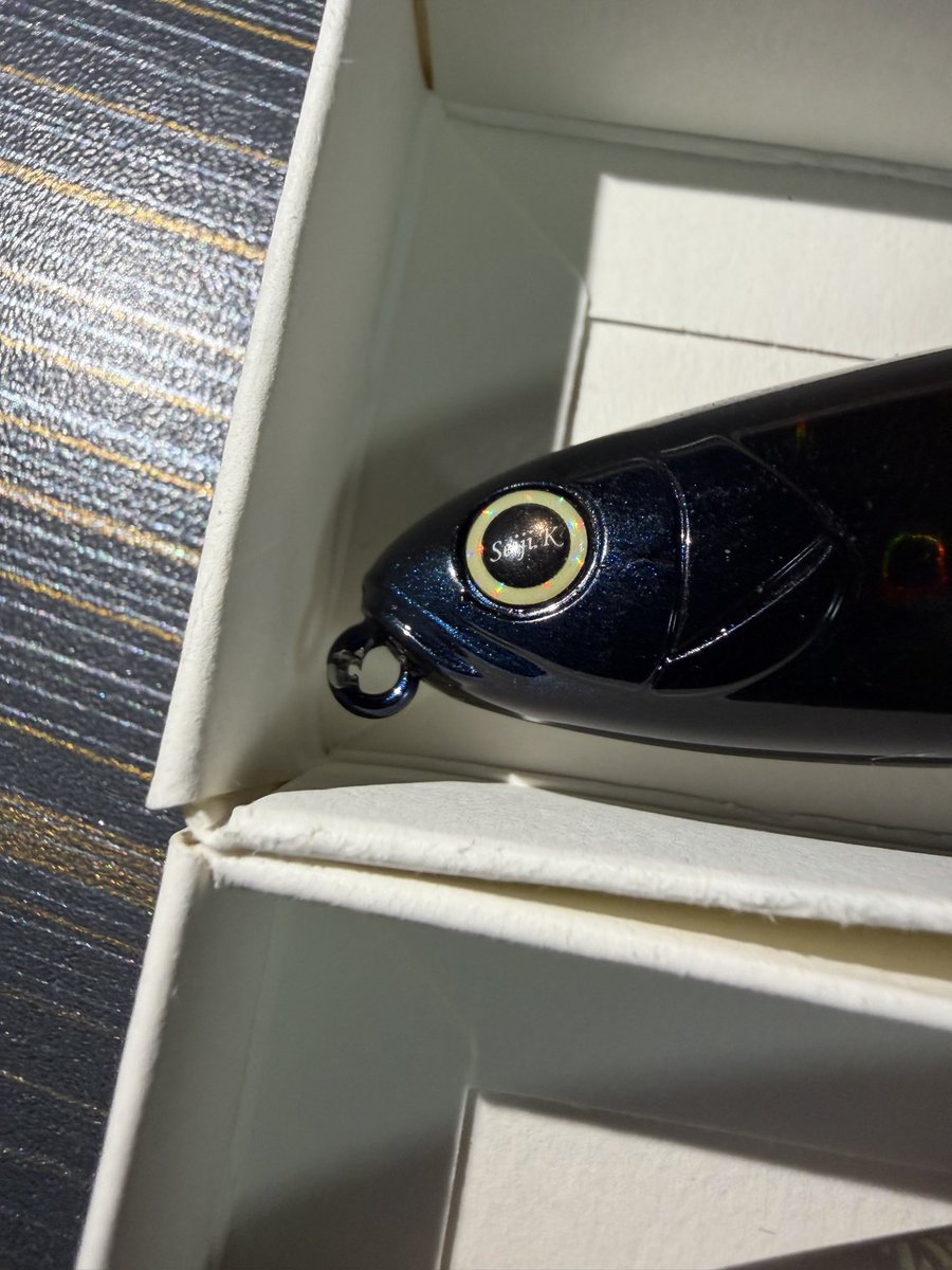 fuzzfact's tweet photo. レヴォニックZENDAのドライボーン
良い音する...けど
アイの所がハミ出てる塗装でギザギザになってる
削って滑らかにしないと絶対ラインブレイクするねコレ
ちょっと残念だなぁ😢
#revonik https://t.co/PAeMan4Z0a