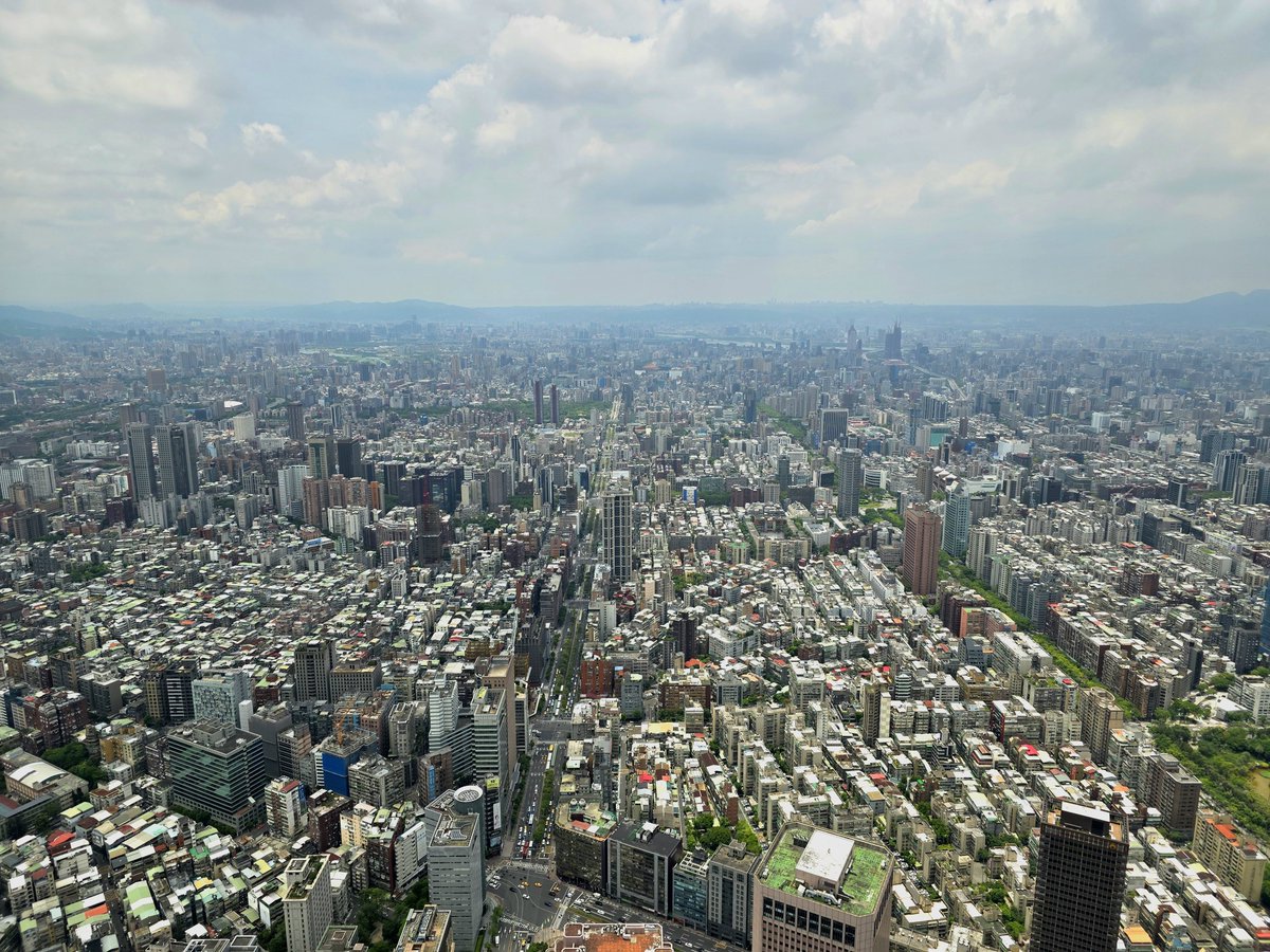 dmtaylor90's tweet photo. Taipei 101 🇹🇼 https://t.co/QAtZ37STvr