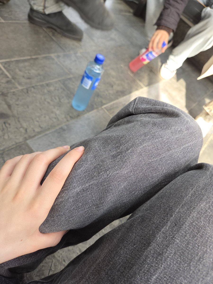 juno157246's tweet photo. Body check in OSLOOOOO https://t.co/r5ttfX5zU8