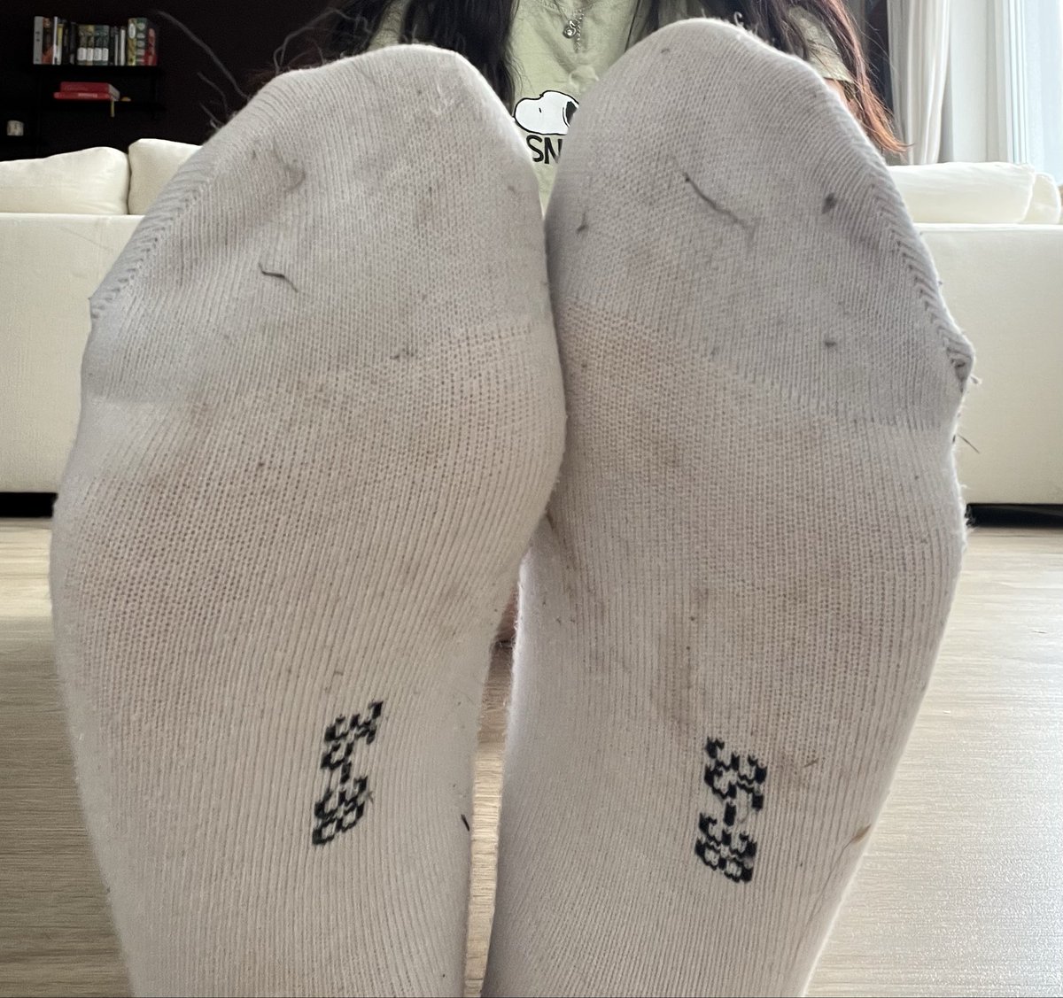 Godd_Miranda's tweet photo. Wie würdest du reagieren, wenn ich so vor dir sitzen würde? 

#paypig #findom #geldsklave #herrin #zahlschwein https://t.co/z4ECdZgztw