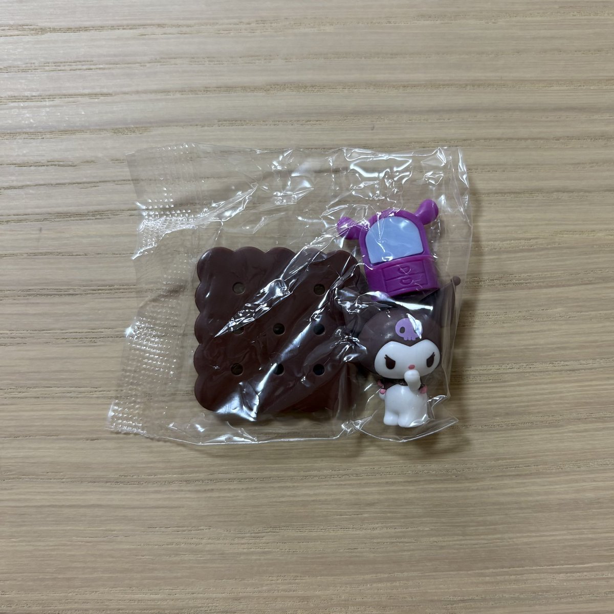 i_nO2O8's tweet photo. サンリオ サンリオキャラクターズ チョコサプ 交換

【譲】クロミ

【求】タキシードサム

郵送交換
お気軽にお声掛けください✨ https://t.co/PicW1K35GY