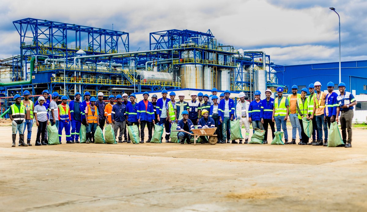 KilomberoL's tweet photo. At Kilombero Sugar, we mark World Environment Day with action, cleaning, learning, and planting for a better tomorrow.

#WorldEnvironmentDay #KilomberoSugar #BwanaSukari #Sustainability #TanzaniaAgriculture https://t.co/0UCdBcssij