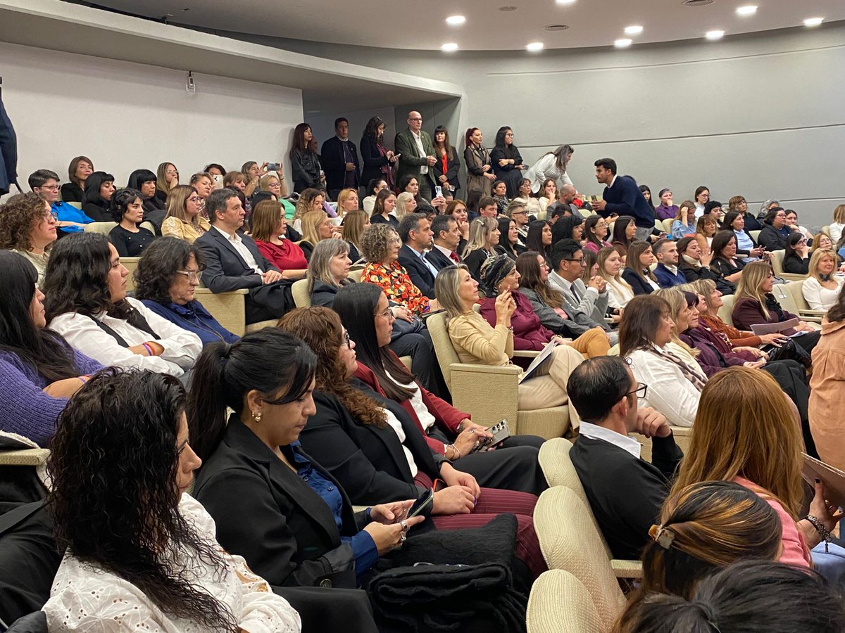 cdtrelew's tweet photo. #NiUnaMenos | ✍️ Ediles participaron de jornada de sensibilización sobre violencia política contra mujeres, en el marco de una actividad que se desarrolló en la Legislatura.

👉https://t.co/BzYKa8pOqi https://t.co/qAPwVhpa4N