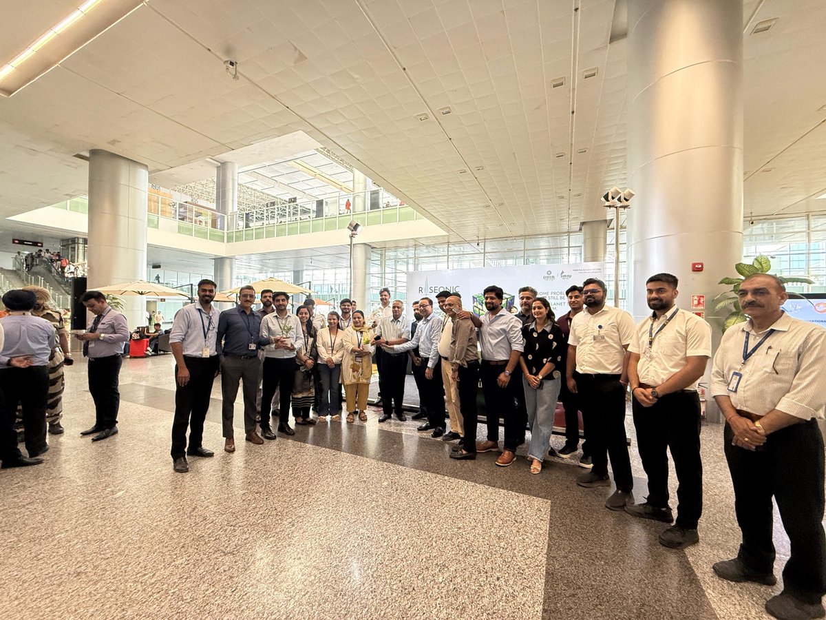 ixcairport's tweet photo. This #WorldEnvironmentDay, @ixcairport celebrated a greener tomorrow by distributing saplings and nurturing a simple yet powerful message, every small step matters. 🌱

One sapling today can become shade, cleaner air and a better future for generations to come. 💚

#GreenAirport #PlantForThePlanet #ChandigarhAirport  #BestAirport #MinistryofCivilAviation #SBSIAirport #BetterEveryday  #PassengerSafety  #StakeholderEngagement #TeamworkInAction #SmartAirport #ChandigarhFM #CityFM #CityFM1044 #RadioChandigarh #IEMs 

@vipinkumarIAS @AAI_Official @RamMNK @PbGovtIndia @ManishTewari @kang_malvinder @MoCA_GoI @CMOPbIndia @cmohry @CsPunjab @csharyana @mygovindia @PIB_India @dc_chd @dcpkl1 @dcmohali @ssptfcchd @hkbabla @AmarjitJeeti @MCChandigarh @IAF_MCC