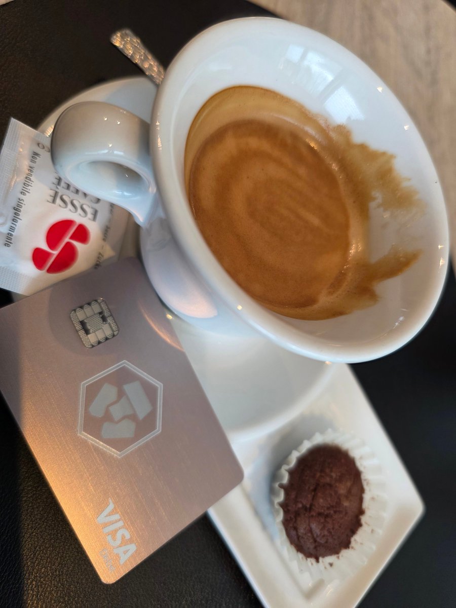 cromayoole's tweet photo. GM 212 #CROfam ☕💖

I'm back! 😘
Took some time for myself, stepped away for a bit and reset my mind 🧘‍♀️✨
But one thing didn’t change… my Rose Gold #cryptocom came everywhere with me 💳
Coffee breaks, little treats, weekends away… always by my side 😏💖
Crypto may be down right now, but I’m still confident in $CRO 👀📉
Until the next pump comes, I’ll be waiting patiently with a good espresso ☕🔥

#cro 
#CryptoIRL
#FFTB