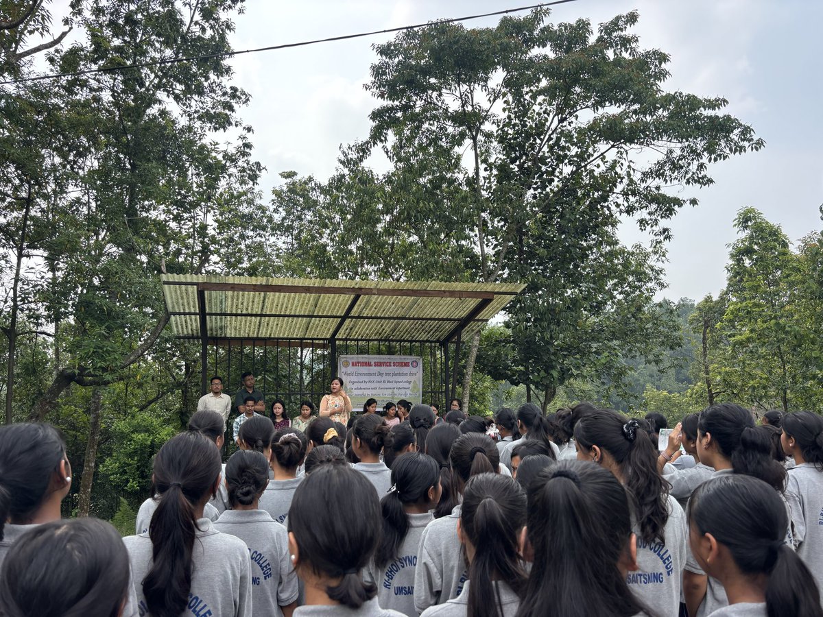 NssRBSC's tweet photo. The NSS unit of Ri bhoi synod college in collaboration with the environment department has successfully organised the tree plantation program as part of the World Environment Day Celebration 2026.
@_NSSIndia @CellNehu @nss_rdguwahati https://t.co/rDpMbXjZ20