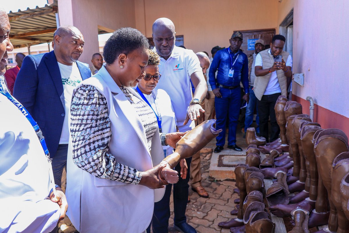 Wavinya_Ndeti's tweet photo. Today at Machakos County Level 5 Hospital, a regional referral facility serving the Lower Eastern region, I launched the issuance of prosthetic limbs to 68 beneficiaries—58 from Machakos County and 10 from other counties. A further 200 people will benefit in the coming phase.

Through this initiative, Machakos County becomes the first county in the Lower Eastern region to offer these specialized services. We will also devolve them to all Level 4 health facilities across the county to improve access.

This programme will restore mobility, independence, dignity, and hope to beneficiaries, enabling them to participate fully in social and economic activities. I thank SwissAbility for their partnership in making this initiative possible.