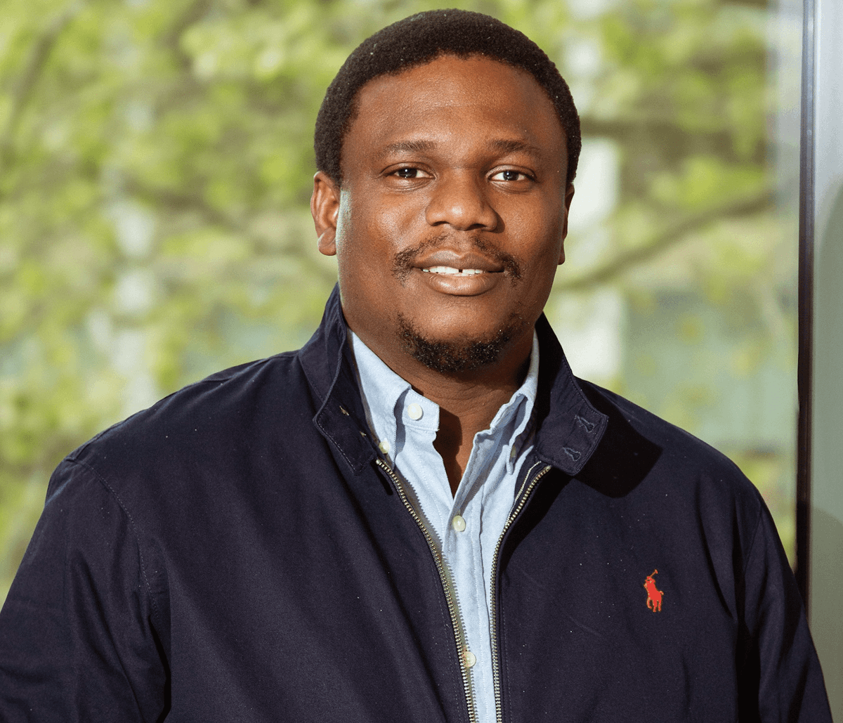 aforisms_'s tweet photo. Moniepoint founder and CEO Tosin Eniolorunda has revealed that the company's first significant funding round came from banking mogul Jim Ovia.

According to Tosin, Mr Ovia wrote a $5.5 million cheque for 20% of the business after seeing an early pitch deck. https://t.co/5KUWgYfSuA