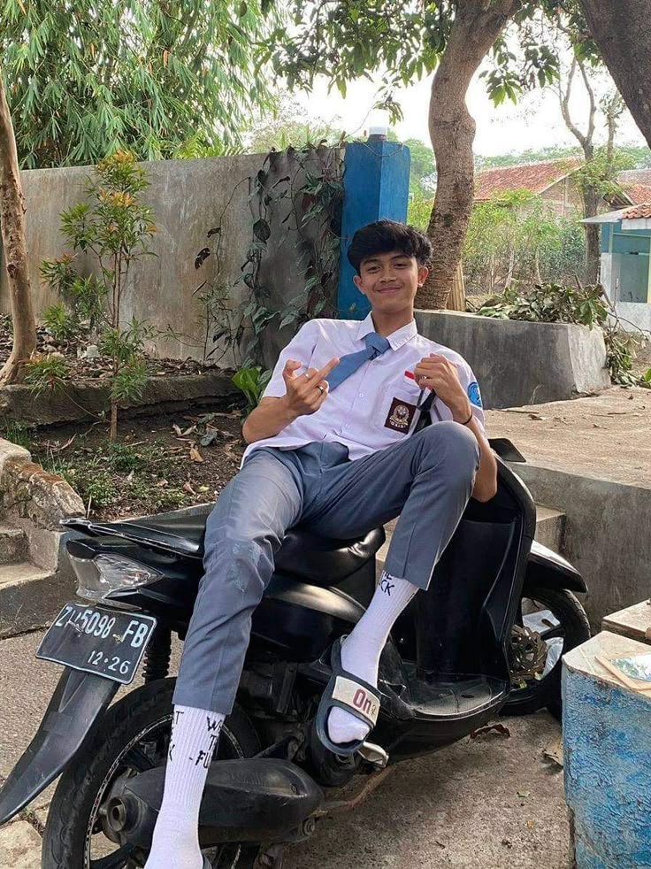 Ririn_permata69's tweet photo. Brondong ketagihan tante Sarwendah. Aunty sndiri gila sih samp3 h4mil 😍🤤💧

https://t.co/nqujE9nLVl

#MarkLeexWorldEnvironmentDay
#VIBAIGenesis
#VaselinexJENNIE
LDZ 66 SKY ALMOND PROGRESS
#aespa52ndWin
#YOM_TGE
#riolahskart https://t.co/G3d33B9Igf