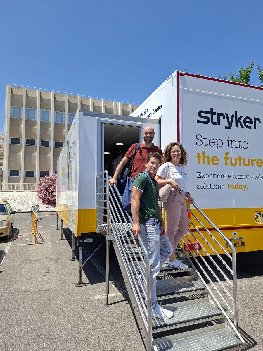 GVAsagunt's tweet photo. 🚚Así hemos disfrutado en el @GVASagunt de la formación y talleres con "Mobile Education Centre", donde hemos podido ver muestras e instrumentales del porfolio de Trauma &amp; Extremities.
#stryker #AcademicCoursesforHealthcare https://t.co/AODn5LSgaE