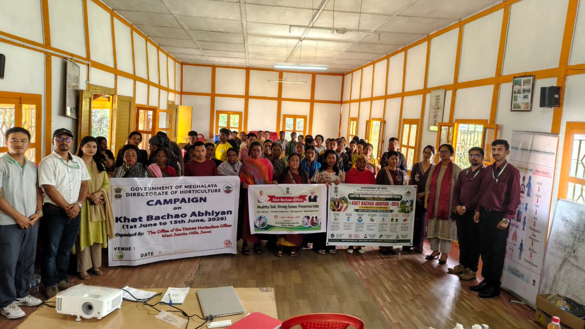MeghalayaGov's tweet photo. CIPMC #Shillong Organised #KhetBachaoAbhiyan Programme to Enhance #Farmer Awareness on Safe Crop Protection Practices @DiprMeghalaya @DOA_MeghaLaya @CIPMCMEG @AgriGoI #KrishiVigyanKendra #Thadlaskeiñ #WestJaintiaHills #Meghalaya (https://t.co/NIWmRw8FA1) https://t.co/hC3koxl7az