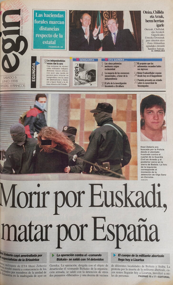 ideiazabaldub's tweet photo. 1998ko ekainaren 5ean, Ertzaintzak Inaxi Zeberio lizartzarra hil zuen Gernikan tirokatuta, Pablo Picasso kaleko etxebizitza bat asaltoz hartu ostean.

Eskuburdinak bizkarrean jarrita zituen eta 24 bala zulo gorpuan. 

Atutxa sailburuak zilegizko defentsa izan zela esan zuen. https://t.co/SSryRa9p8J