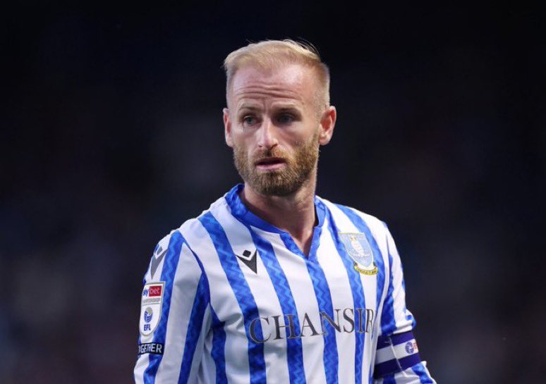 The_Forty_Four's tweet photo. Rumours floating about that Sheffield Wednesday are set to resign midfielder Barry Bannan after an unsuccessful spell at Millwall 👀

#SWFC #MFC https://t.co/lqcSE8TMor