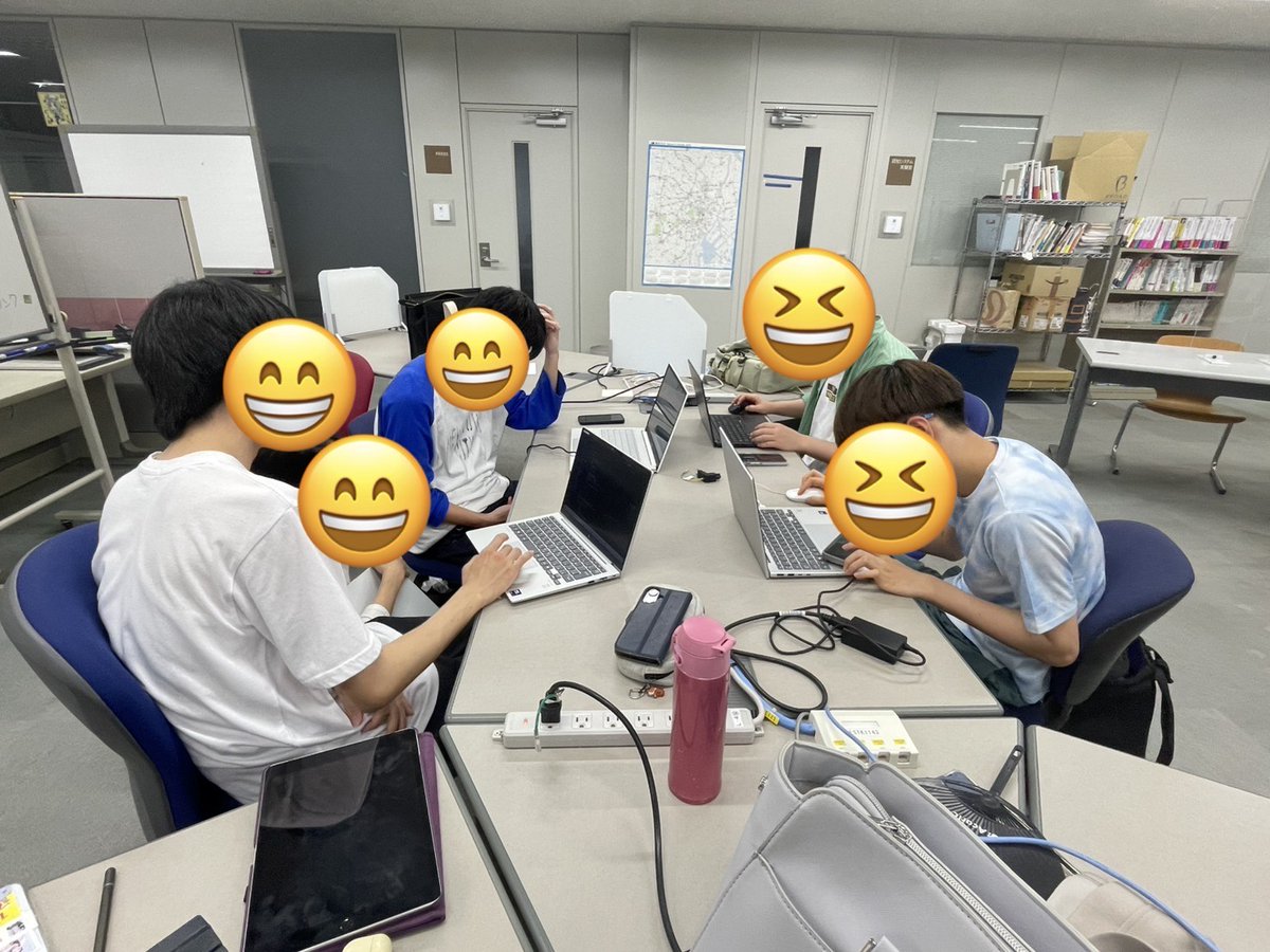 ConvivialNet's tweet photo. 本日のプログラミング部の活動です！
・(引き続き）自己紹介カードを作成し、GitLabに公開  
・Unity制作  
・オープンキャンパス準備 https://t.co/iPpNJQjtSF