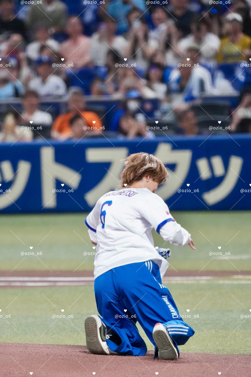 ozio_o6's tweet photo. 大暴投して崩れていったwwwwwww

 #佐野勇斗  #中日ドラゴンズ https://t.co/nBHPLwNxBW