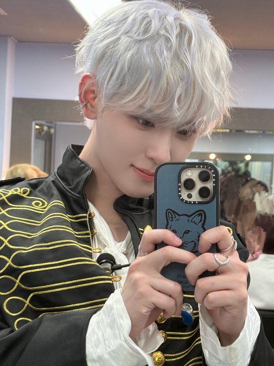 XODIAC_MEMBERS's tweet photo. [#현식] 

심플리도 완료 !!!!! 👍🏻

#XODIAC #소디엑 #HYUNSIK #현식 https://t.co/c595j6yrIw