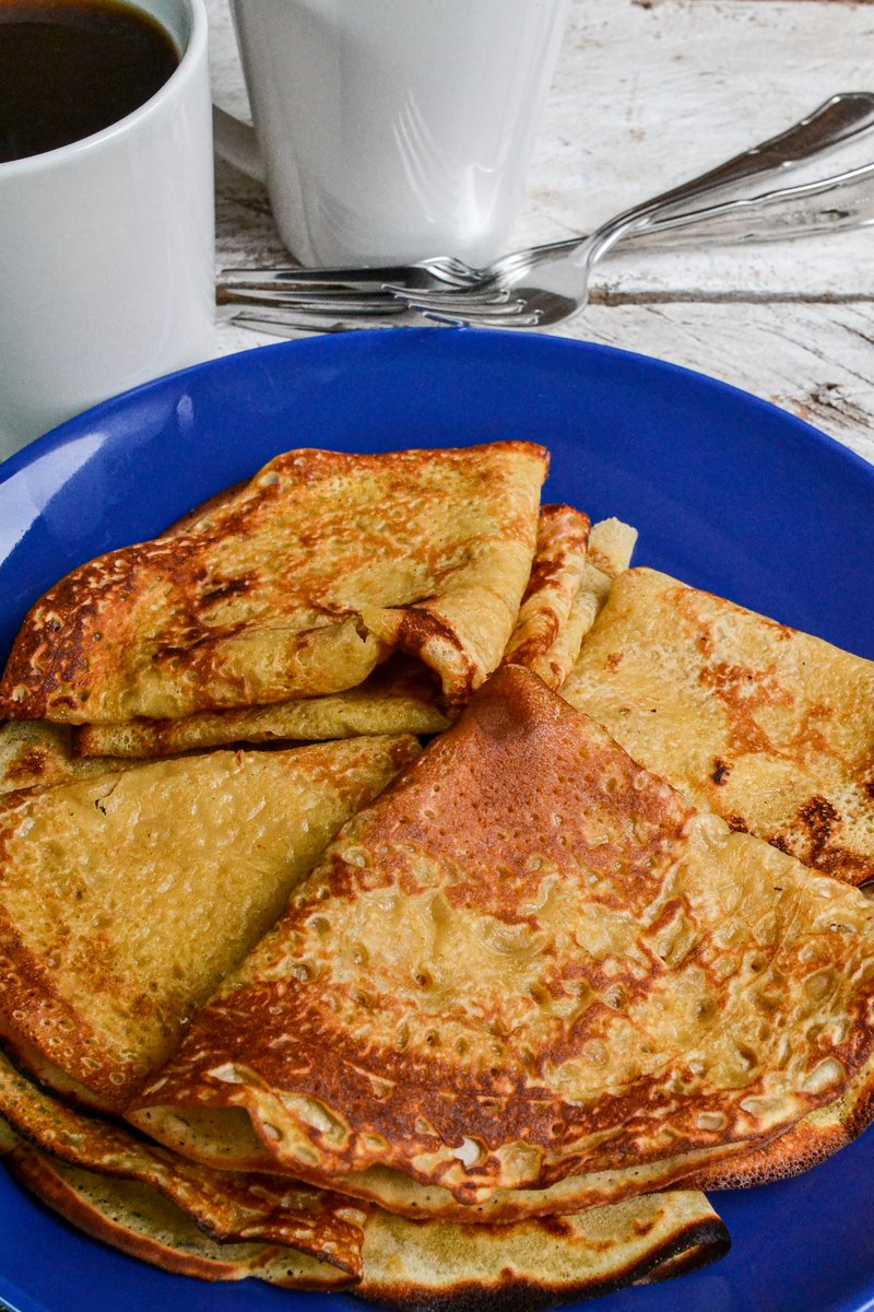 KaluhisKitchen's tweet photo. 3. If you are yet to master how to make the perfect crepes, this one is for you💕. Light, golden brown, paper thin, crispy edges and such a pure delight to have! Make these your Sunday tradition.

See: https://t.co/xRQeR0WZPf / https://t.co/CMP0y2tBWF https://t.co/g2ECAsWP4k