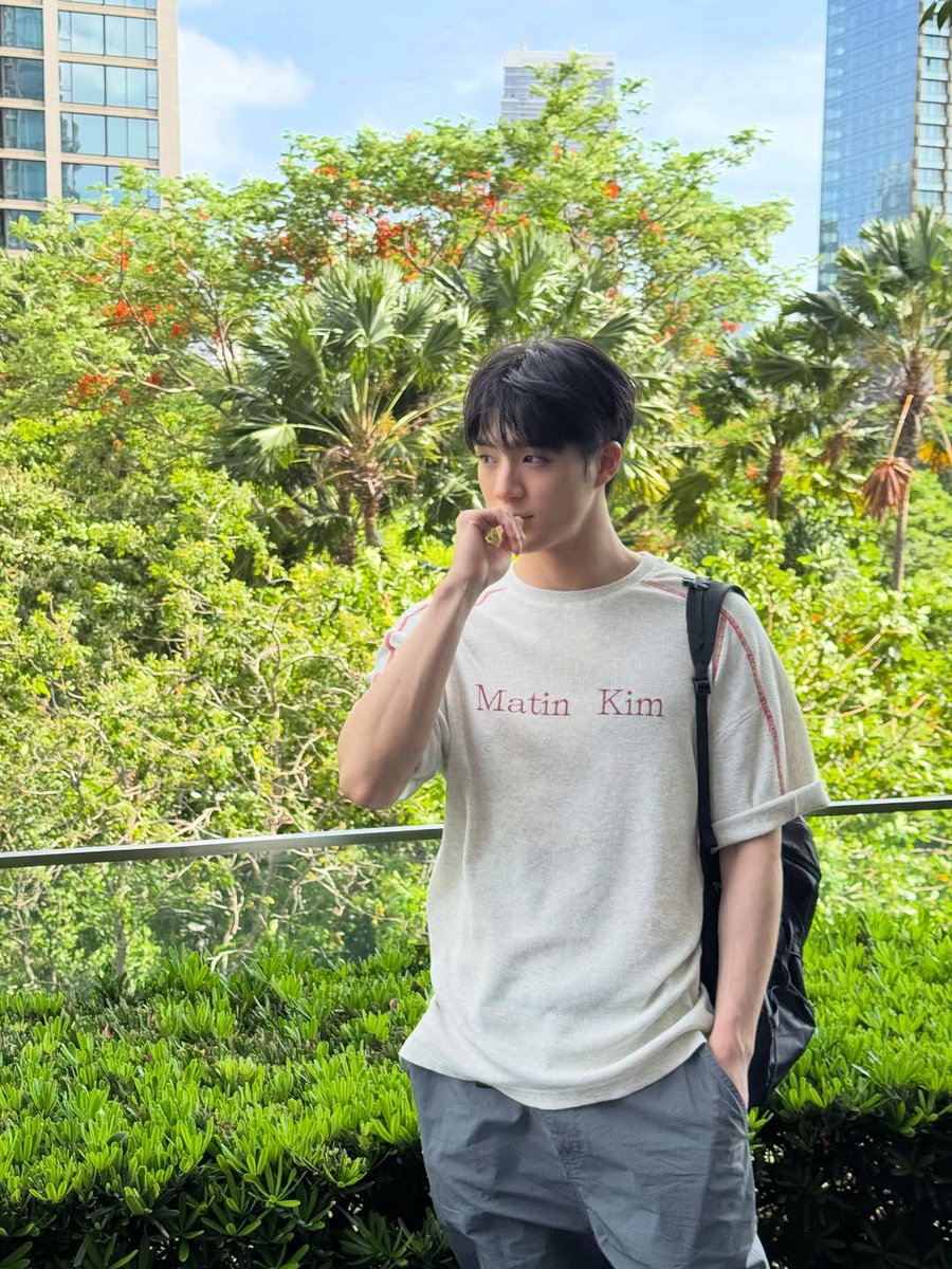 423cm's tweet photo. 젠스타 10장이나 왔어🥹🥹 https://t.co/673fD2GIMs
