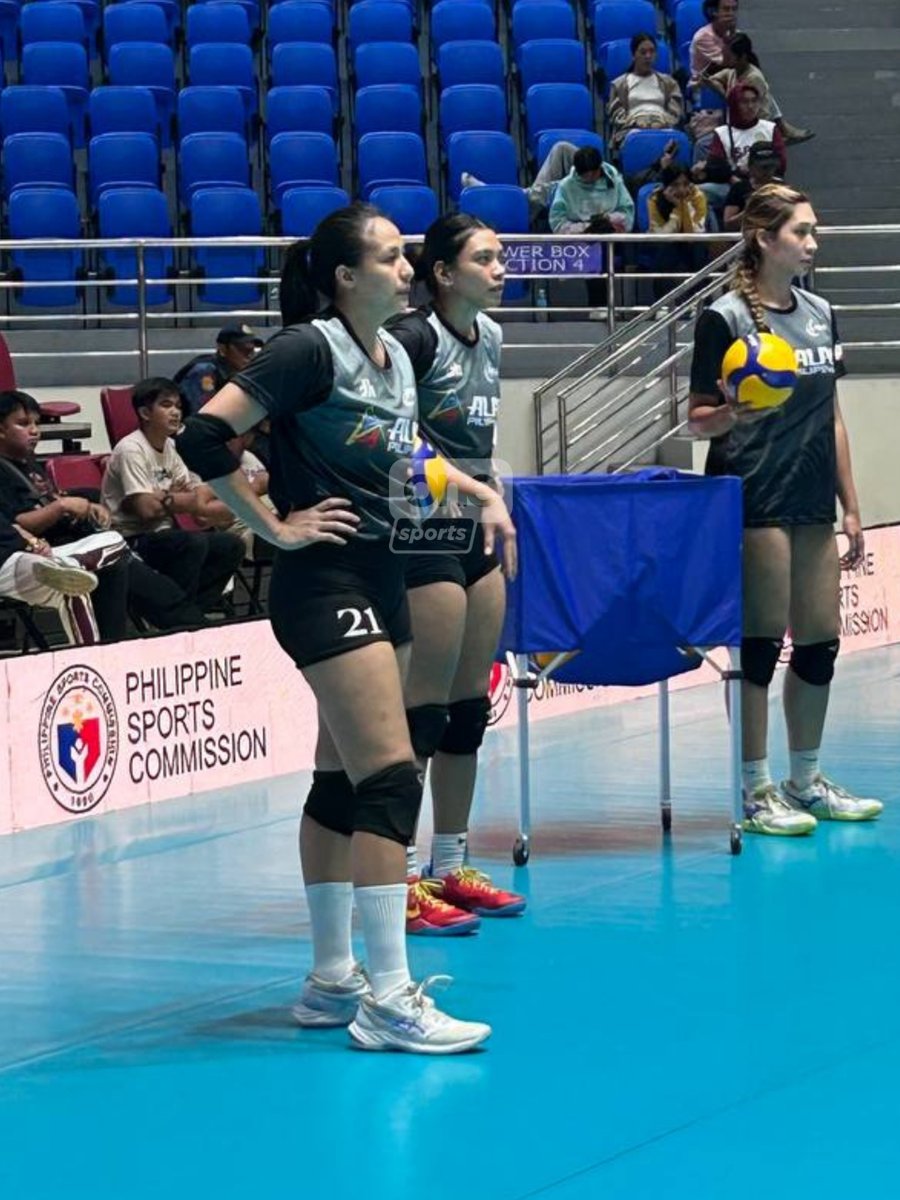 OneSportsPHL's tweet photo. THE GIRLS ARE LOCKED IN 🔒🇵🇭

Alyssa Solomon, Alyssa Valdez, and the Alas Pilipinas Women fine-tune their preparations at the Candon City Arena ahead of their 2026 AVC Women’s Cup campaign starting tomorrow! | 📸 Kristian Encarnacion/Cignal

#AlasPilipinas #AVCWomensCup https://t.co/2VXC7MBm7R