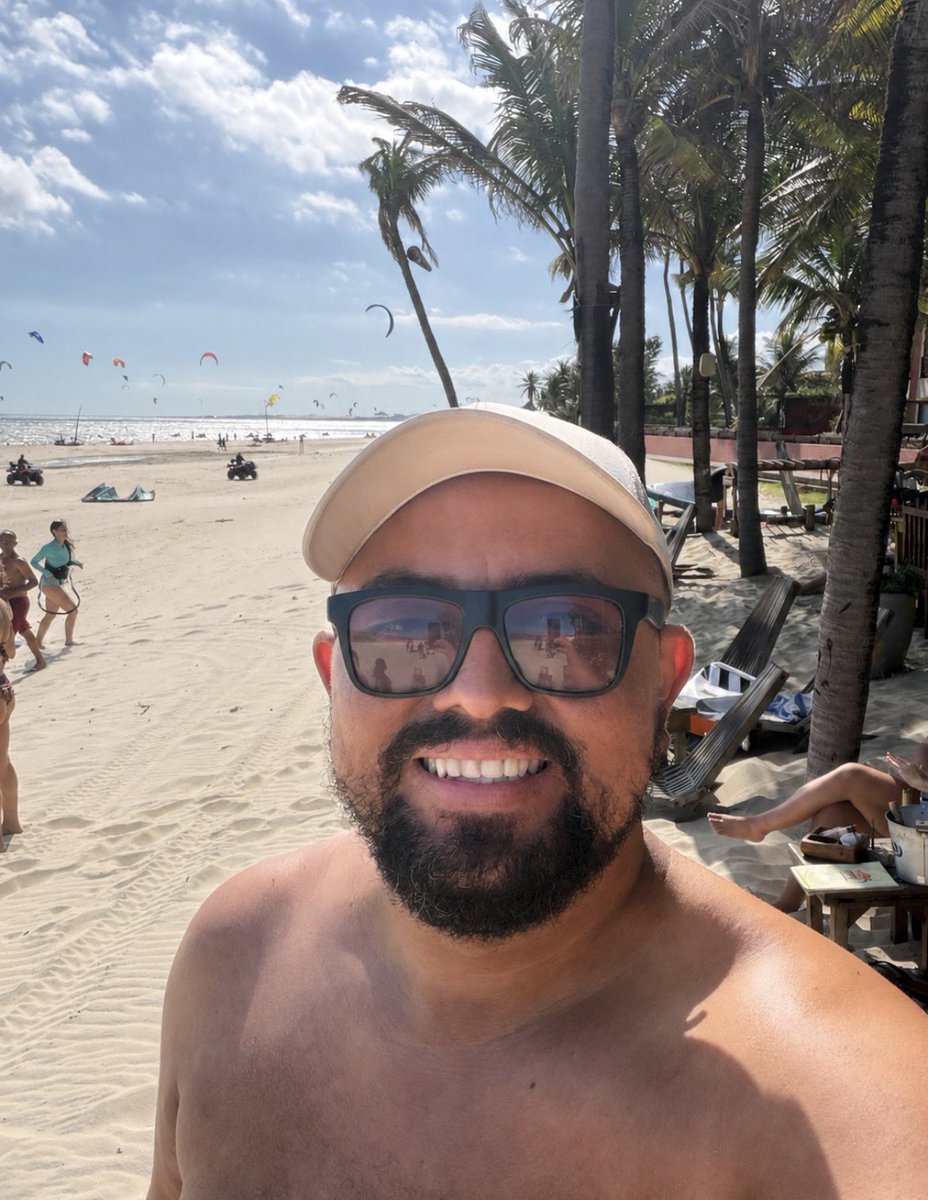 AlissonMont's tweet photo. Tempo de cura… ❤️🌞🎧💽🎵 https://t.co/W81goPvtx9