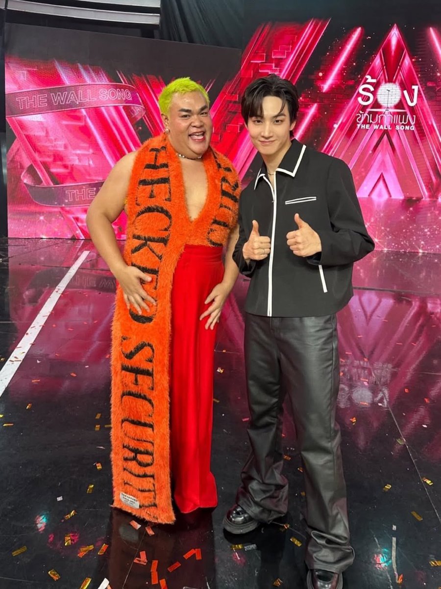 _mugob's tweet photo. คุณปิงปองถ่ายรูปกับพี่แจบอมด้วย น่ารักมากกกกก https://t.co/CPy6fH1ZwY