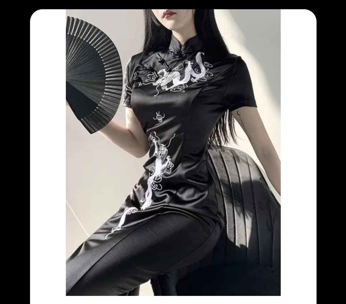 LZM512's tweet photo. 所以，这套衣服应该挺适合我的吧 https://t.co/NfYchbvMvr
