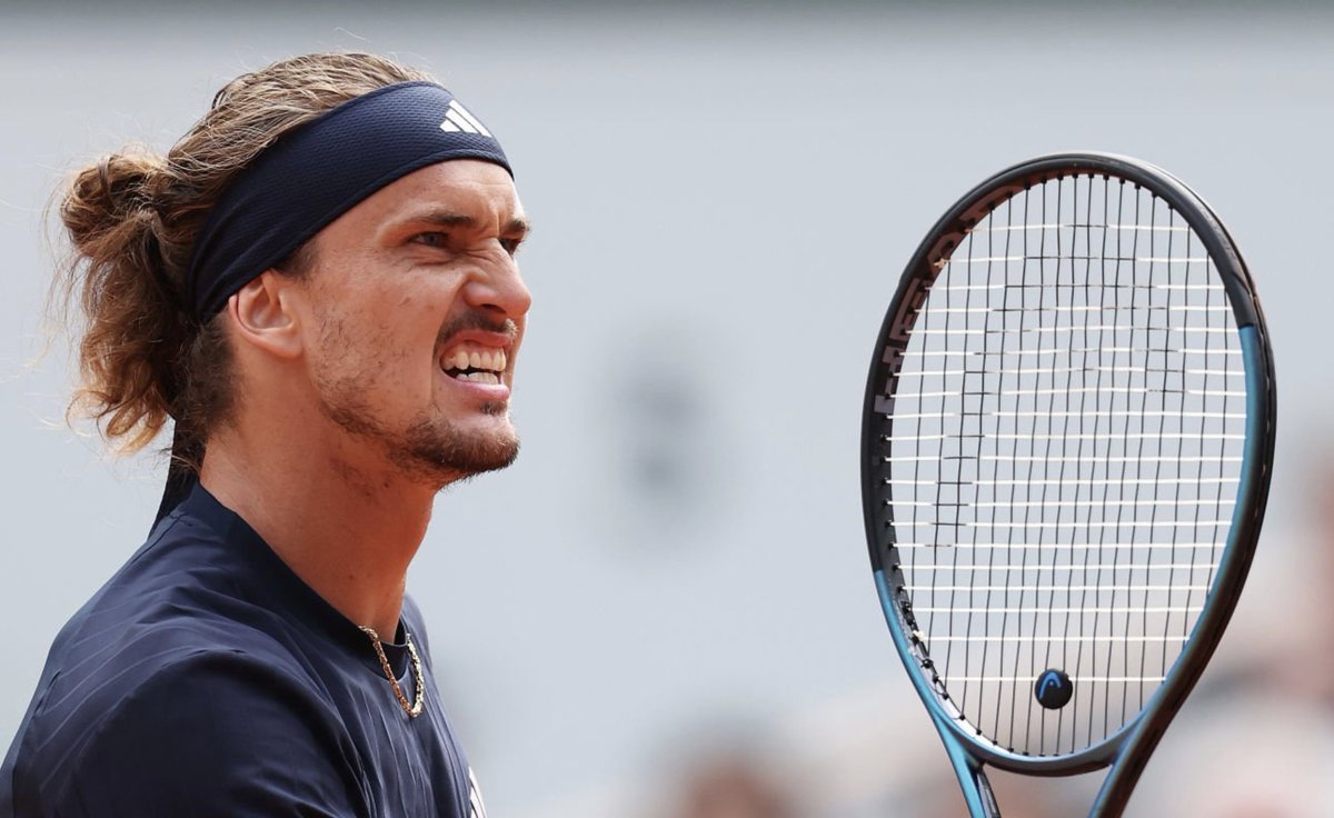 josemorgado's tweet photo. 29yo Alexander Zverev qualifies for his 4th Grand Slam final after beating Jakub Mensik in the #RolandGarros semifinals 7-5, 6-2, 3-6, 6-3.

The best ever player that never won a Slam (7 M1000, 2 ATP Finals, Olympic Gold) will have his biggest ever chance to win a Slam on Sunday. https://t.co/XfBBRtwNsN
