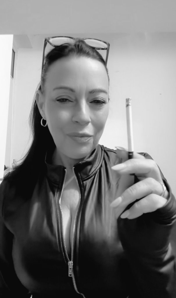 🖤 Luscious Layla tweet media