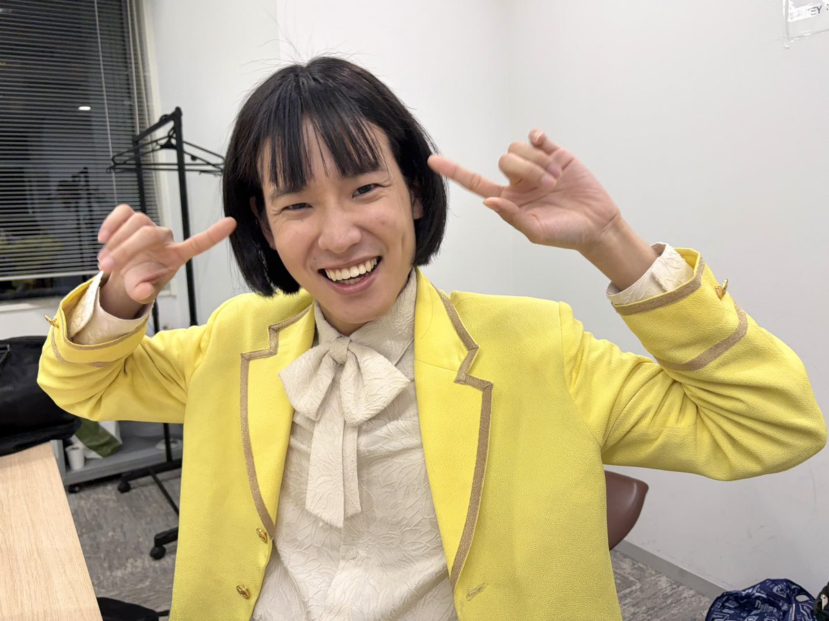 モナキ tweet media
