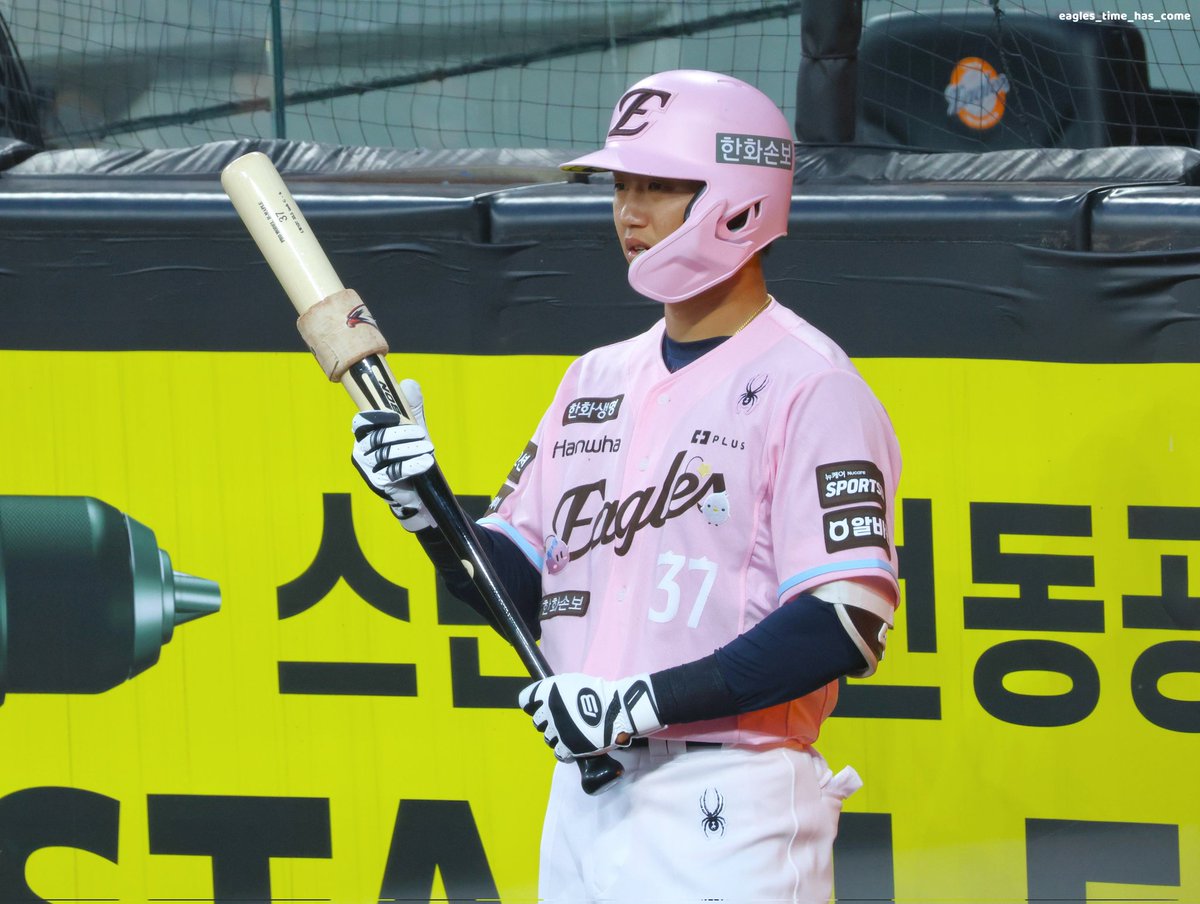 ETSC41's tweet photo. 2026.05.29
#한화이글스 #이원석 #NO_37 https://t.co/ZGteHogTT5