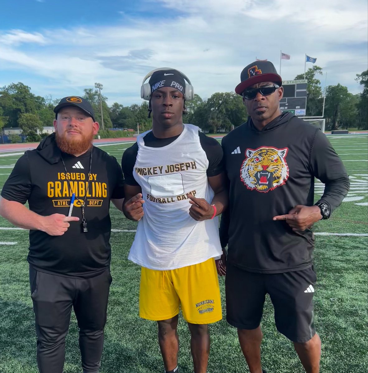 Ronn4k_'s tweet photo. Thank you @GSUFootball01 for letting me come out and showcase my talent  I really enjoyed this experience @KrisPeters06  @mooreathletics @GSUFootball01 #gramfam https://t.co/QFJ3dHXar4