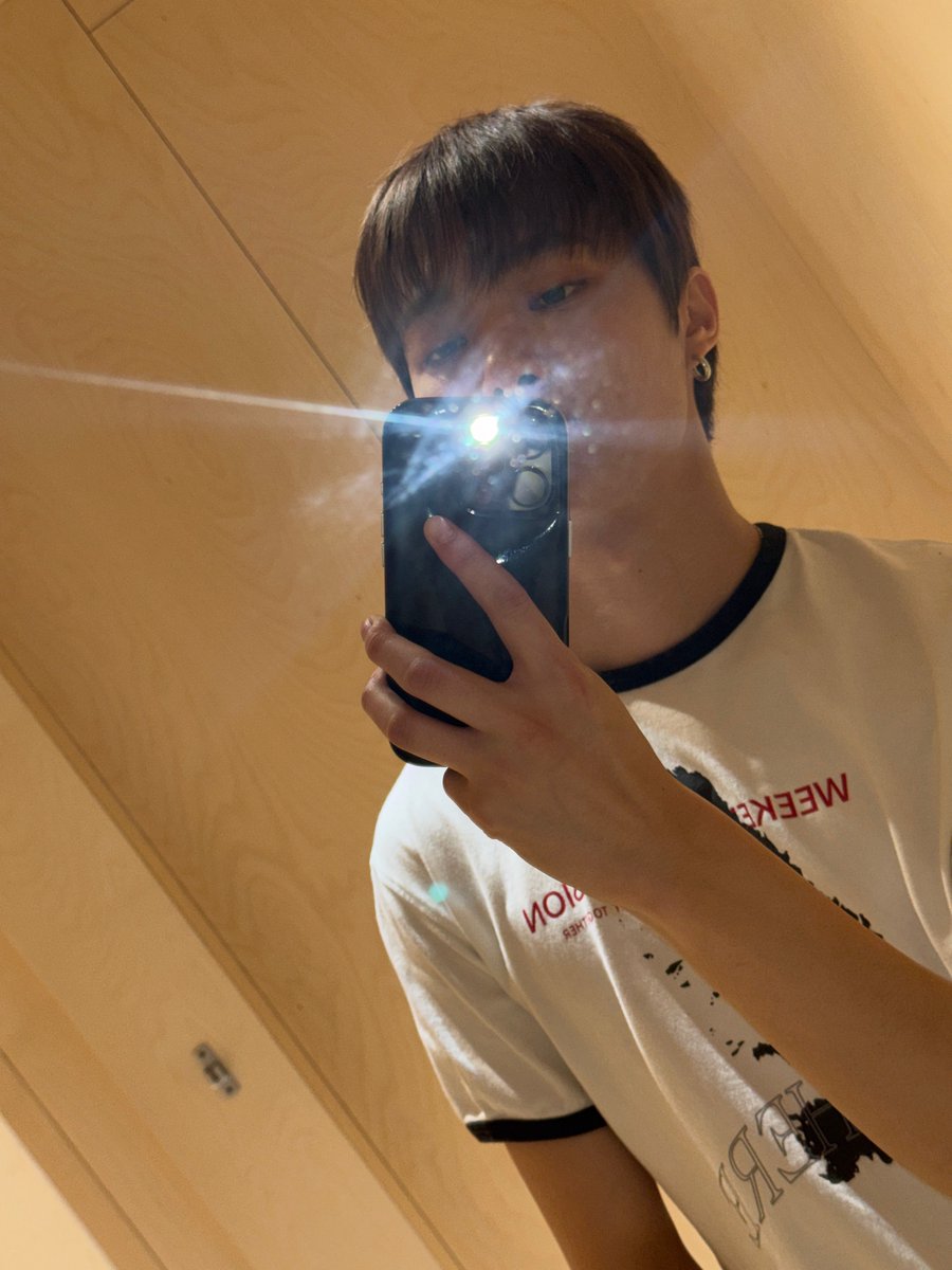 man9chi's tweet photo. 표정에서부터 잦신감이 넘치잖아지금 https://t.co/08gCI427xO