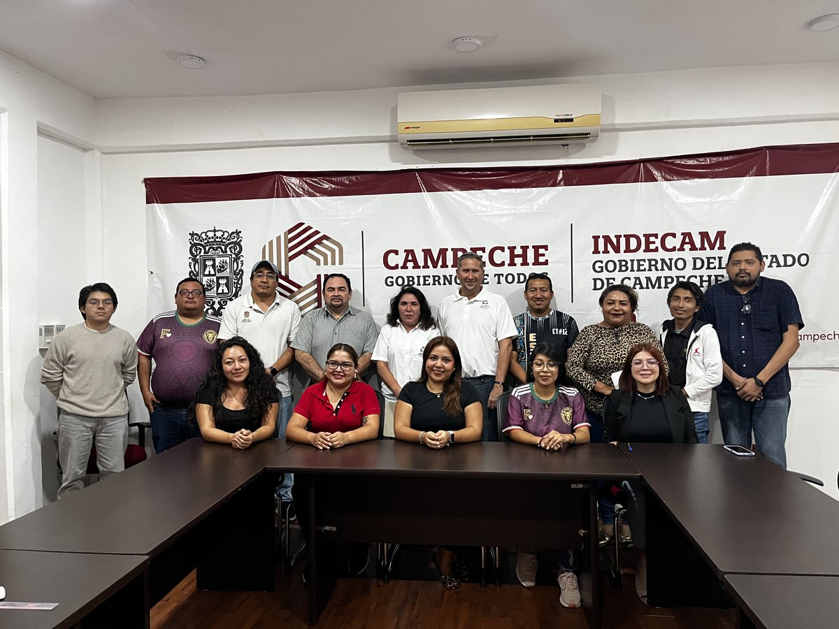 RoxanaMonteroP's tweet photo. Impartios la plática “Denuncias ante el Comité de Ética” a servidoras y servidores públicos del #INDECAM, fortaleciendo la cultura de integridad, transparencia y respeto en el servicio público.
#ElGobiernoDeTodosTransforma @LaydaSansores https://t.co/U3fgTaxFRD