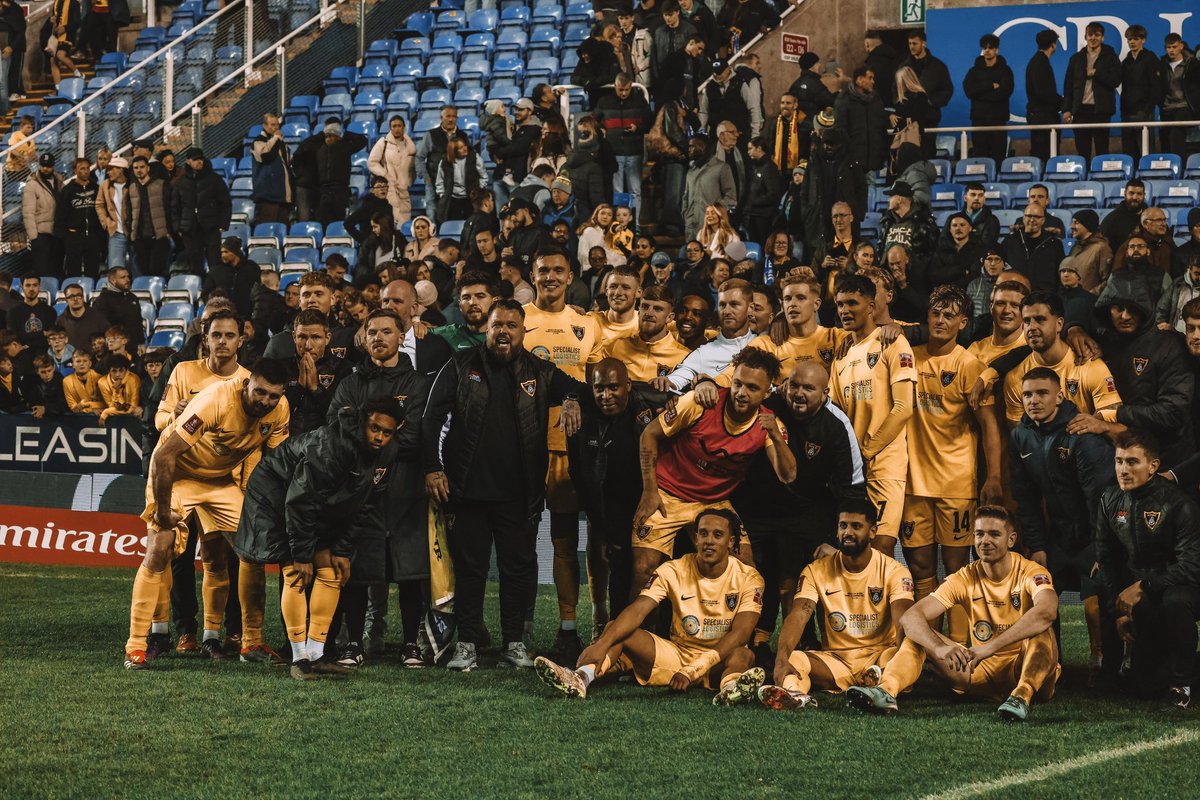 liamsmith_9's tweet photo. Unfortunately my time at @HarbTownFC has come to an end after 3 incredible seasons, with 2 promotions and some memorable cup runs along the way. Massive thank you to the staff, players &amp; all associated with the club, I wish you all the very best🐝❤️ https://t.co/IzrGkHU8Zv