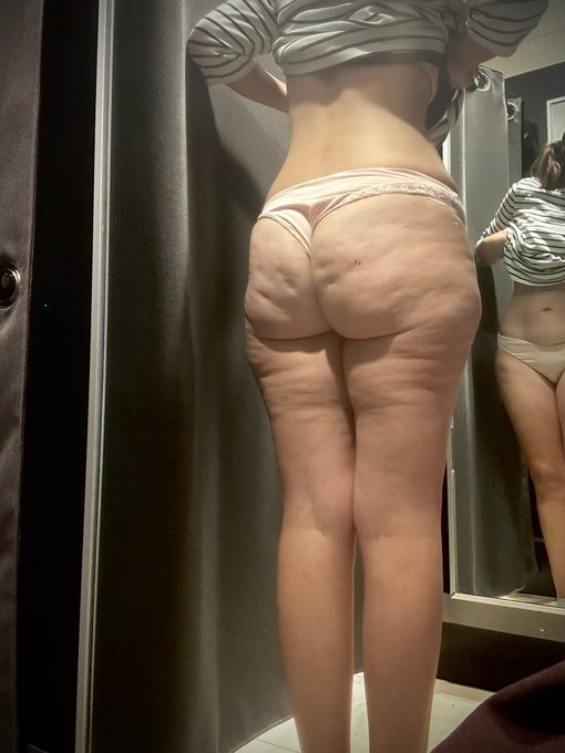 RealKillerCurves - Wataa 🔥 Who loves booty dimples?! 🍑 https://t.co/oaf6YzhmJe