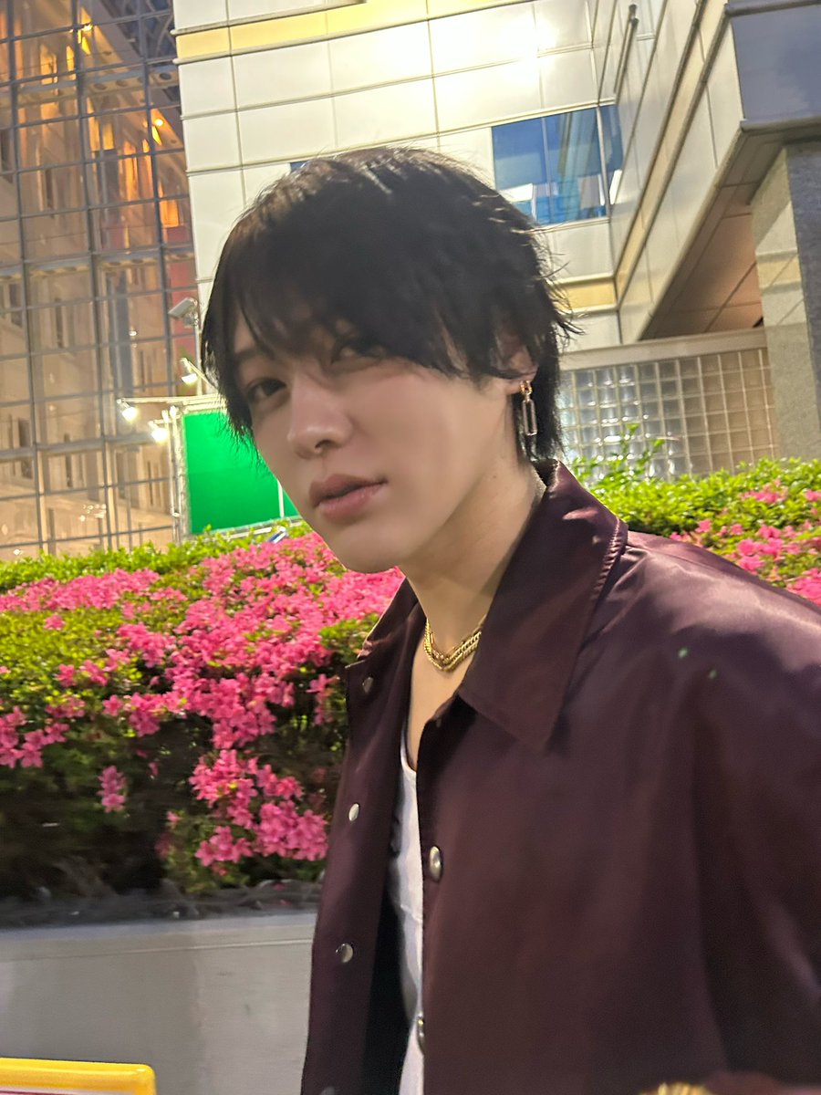 tsk_smrg's tweet photo. 生まれた意味を考えた事あるか？ https://t.co/8YicSXh6bm