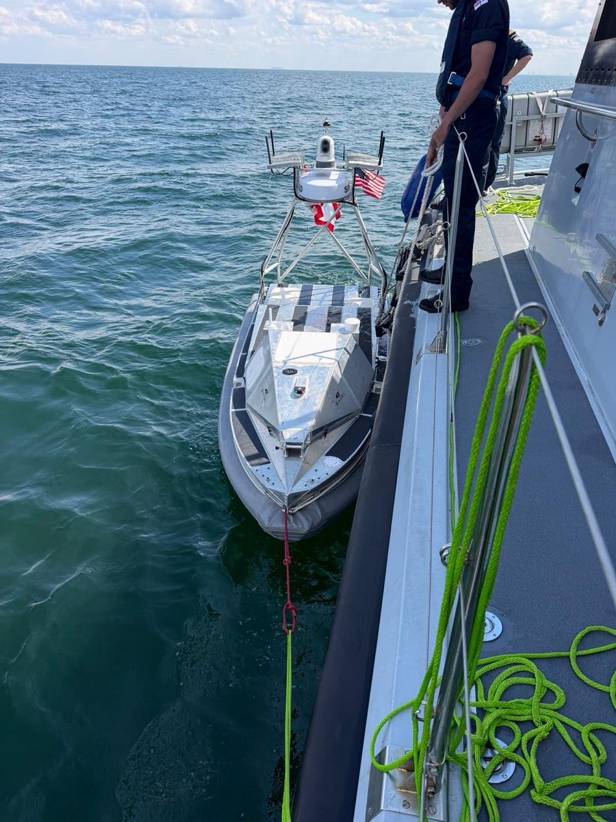 HMSPuncher's tweet photo. BALTOPS26 is underway!
Working with our allies to train and develop new capabilities #hybridnavy #themightyfist @HMS_Smiter @HMS_Ranger @HMSTrumpeter 👊🏼 https://t.co/Yg5oiyckcO