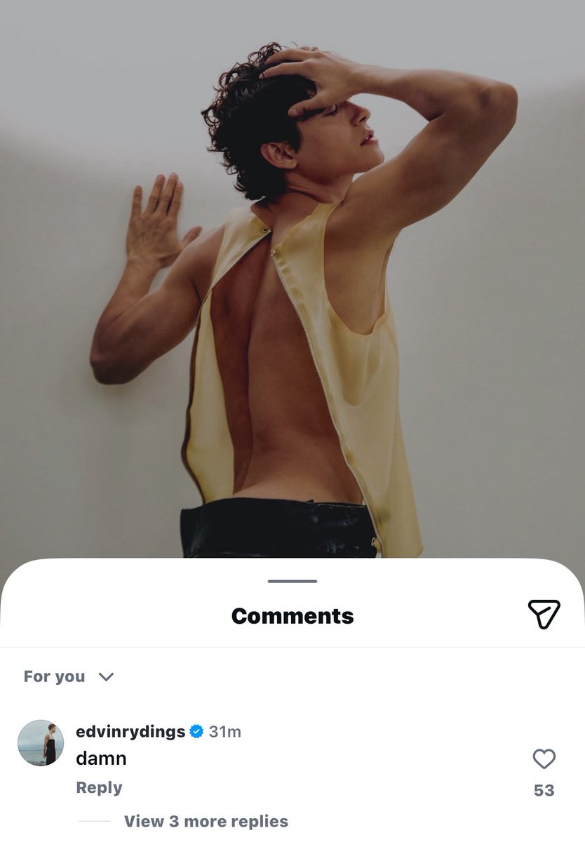 jagalskardigsss's tweet photo. picture so good he had to leave a gay comment twice https://t.co/50uz6H8JaC