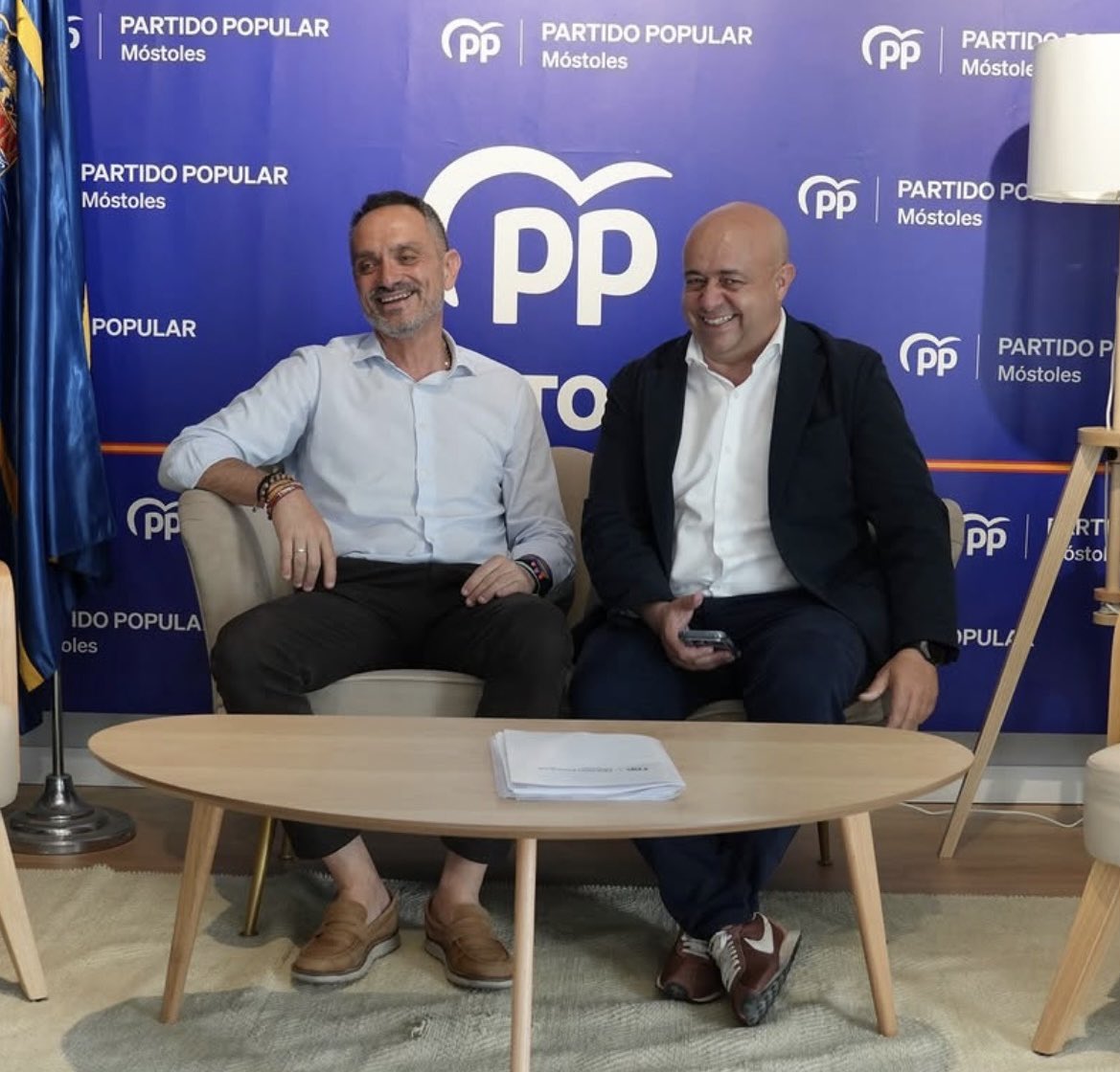 PSMostoles's tweet photo. .@_manubautis se queda solo. La falta de diálogo y de capacidad para alcanzar acuerdos pasan factura: las cuentas de Móstoles Desarrollo y del IMS no salen adelante, evidenciando la debilidad del Gobierno del @ppmostoles.

https://t.co/52gkkVaKV9 https://t.co/gmB98dvRAL