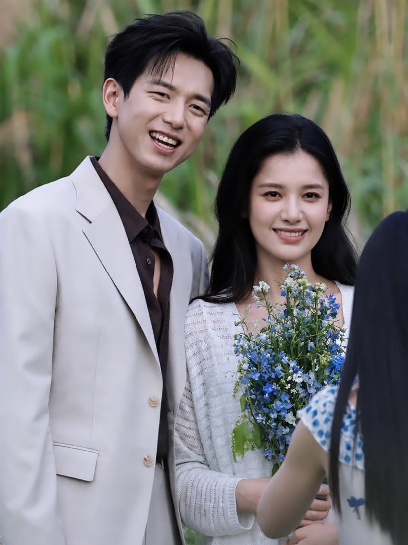 Lou_Anne0404's tweet photo. ofcourse the ring 💍 is CARTIER
their #1 sponsor
the reason why we have this pair and drama 😍
my happy engaged YuanWu 😍

#LiXian #ZhangJingyi
#ATouchofGreen https://t.co/uy3JTljsvR