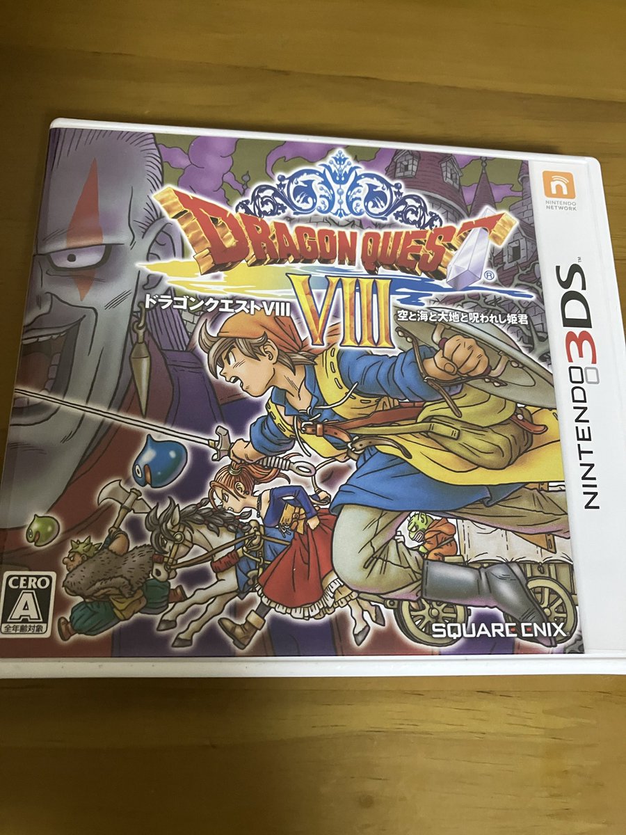 riasu186's tweet photo. 中古屋にドラクエ8置いてて神
DS 3DS版で4〜9までついに揃った( ´∀｀) https://t.co/UvdU6nzLJN