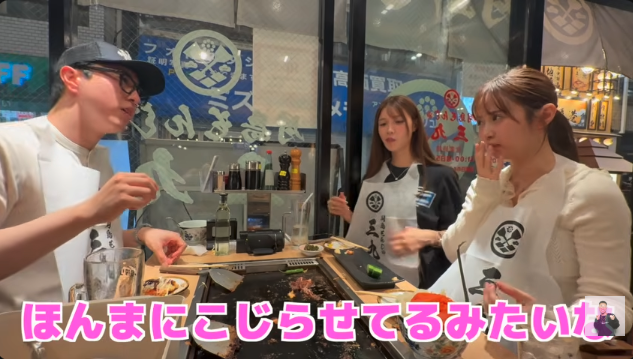 Nokin616's tweet photo. 「相手にお金を1mmも求めてない。」
高収入キャバ嬢2人が断言した言葉が、
頭から離れないです。

━━━━━━━━━━━━━

①「お金を1mm求めていない」理由
JPさんが結婚相手に求めるものを聞くと、にじほさんとサンゴさんは即答した。
「もうお金とかじゃないかもね。
やっぱそうなってくるよね。
相手にお金を1mmも求めてない。」

自分自身で稼いでいるからこそ、相手には別の何かを求めるようになる。

「今からディズニー行こうとなった時に、タクシーで往復出せる。
これが最低ライン。爆お金持ちじゃなくていい。」

派手な生活ではなく、一緒にいて快適な日常を送れるかどうか。
その基準が、夜職で稼ぐ女性の恋愛観を変える。

━━━━━━━━━━━━━

②「爆金持ちの共通点は朝型だった」
「でも仕事してるかも、ちゃんと。
朝早く起きて仕事してる人が多い。
みんな稼いでるから自信があるように見える。」
「僕なんか・・・みたいな系はおらん」とにじほさんが笑う。

成功してきた実績があるから自信がある。
その自信があるから人に信頼される。
そういうループが、爆金持ちを作っていくのかもしれないです。

━━━━━━━━━━━━━

③にじほさん、「出勤中のタクシーで泣いた」
「ほんまにストレスのお客さんがいて。
出勤のタクシーの中で泣いたりとかしてたんです。ストレスすぎて。」

色恋ではないが「こじらせた客」で、思っていないことを言わされるのがストレスだったという。

黒服の「そんな人もう切っていいよ、絶対次が来るから」という言葉で、踏ん切りがついた。

ストレスになる人間関係を断ち切る勇気は、夜職に限らず全員に必要なものだと思う。