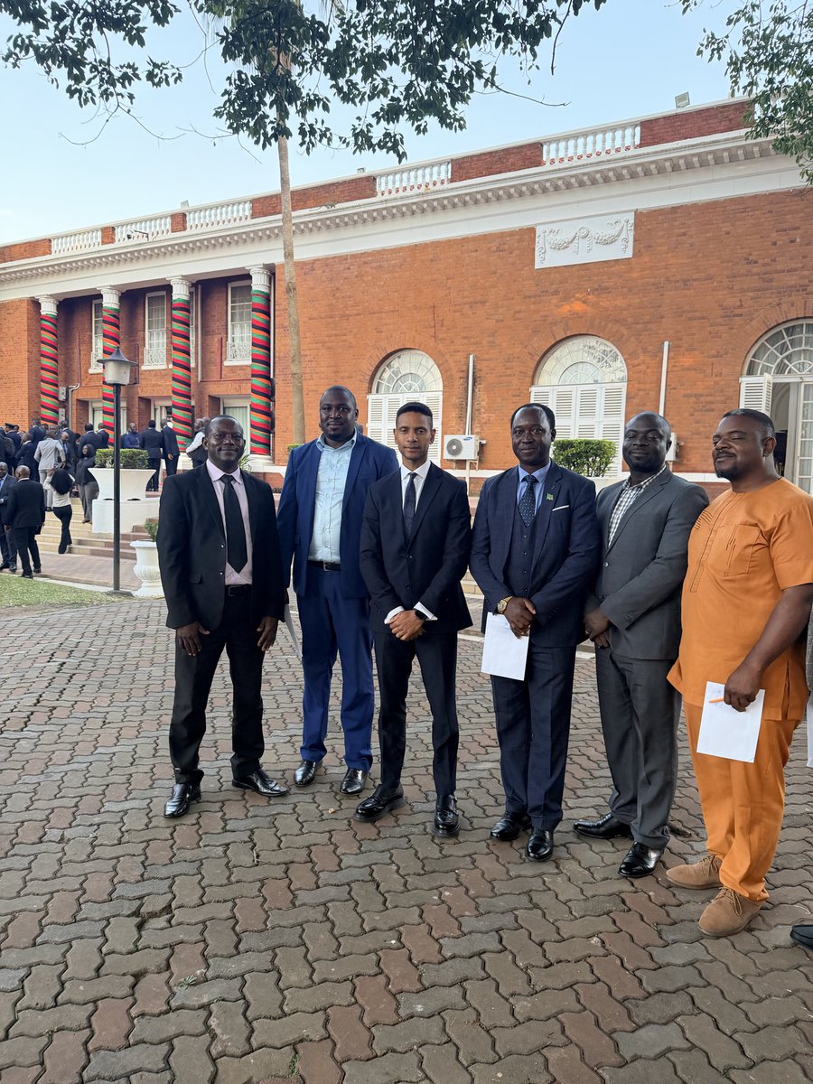 tgpollen's tweet photo. President Hakainde Hichilema signed the LASF Bill into law at State House. 35,000+ local authority workers get better pension benefits, lump sums, portability, mortgages/loans access &amp; fund sustainability. Representatives of workers pleased with devt. Forward we go! https://t.co/cXURpjXZKC