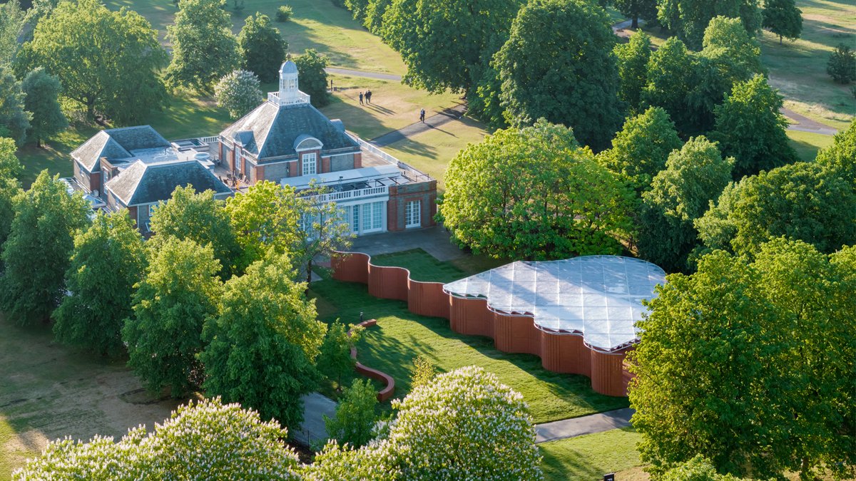 ROLEX's tweet photo. We are proud to be Official Timepiece of London’s @SerpentineUK Pavilion, showcase for architecture’s brightest talents. This partnership with the Pavilion, designed by LANZA atelier, resonates with our commitment to excellence. More on https://t.co/qNjt4Obi5R #PerpetualArts https://t.co/BqSmpgfUiF