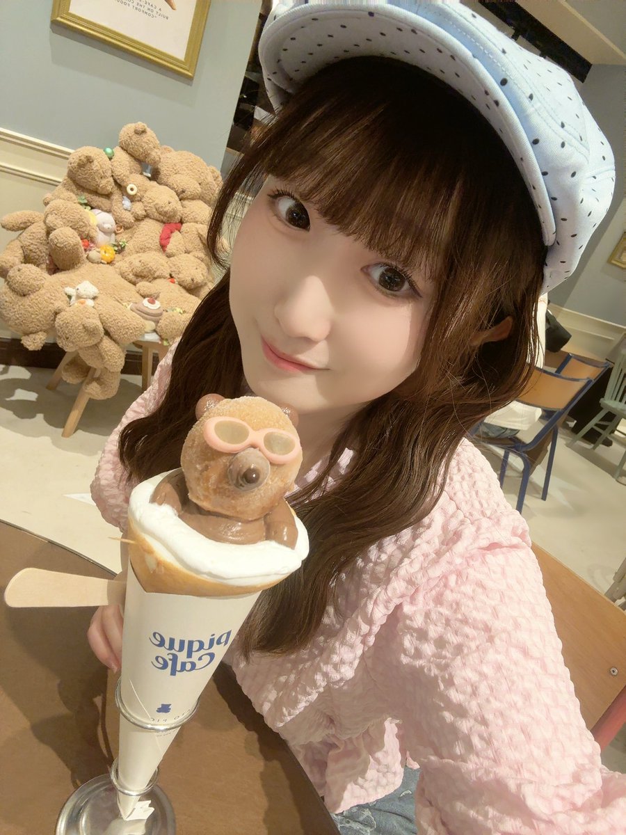 先日、ファンキーめなクマの クレープ食べました🧸😎