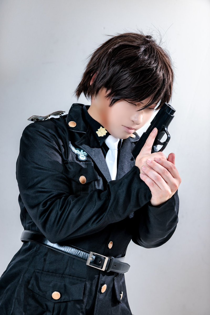 Tomohiro_Cos's tweet photo. 5/31 クロスタゼロ @chrome2studio 

指揮官
　　/ 勝利の女神 NIKKE

– 勝利の女神を率いる者 –

撮影: なくるここさん @nakru_koko_ 

#カウンターズ・レディ0531 
#NIKKEcosplay https://t.co/0J1pCxnlA6