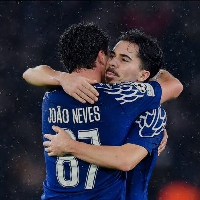RM4Arab's tweet photo. 🚨 كادينا سير | هناك إرتياح داخل باريس سان جيرمان لأنهم لن يبيعوا جواو نيفيز وفيتينا مُقابل 150 مليون يورو. 🔵❌ https://t.co/jFep4fRSFc