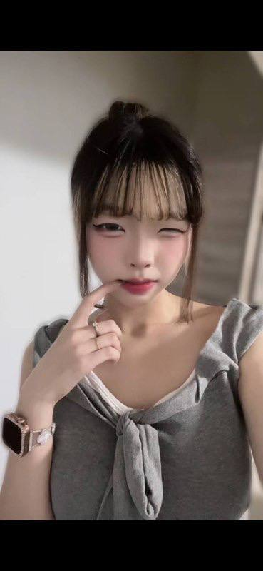 MMQZA10's tweet photo. 【🔥超夯花蓮高顔值網美被金主外流🔥】

嬌小身材居然有D杯水滴奶💧
身材真是完美到爆💥
被大屌幹到高潮淫叫不止🫧
爽到幾度軟腳，撈起來繼續幹👍

好康外流分享區🔥 
https://t.co/dalDyBaI6C 

肥宅推薦台灣外送茶 🔥https://t.co/DtuLtNt0Kc https://t.co/TyWldmMxez