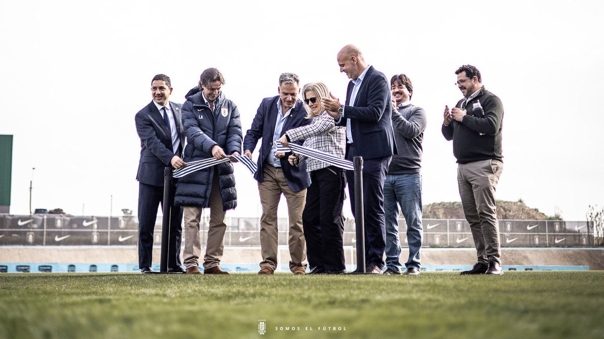 Buysan's tweet photo. 🗣 "Hay un proyecto de UTE y de la Secretaría Nacional del Deportes para poner luces en canchas de 600 clubes del interior"

➡  Yamandú Orsi en @elespectadoruy

📻 810 AM · 92.5 FM
▶️ https://t.co/r4dfZCcFs1 https://t.co/mBs4UAEunm